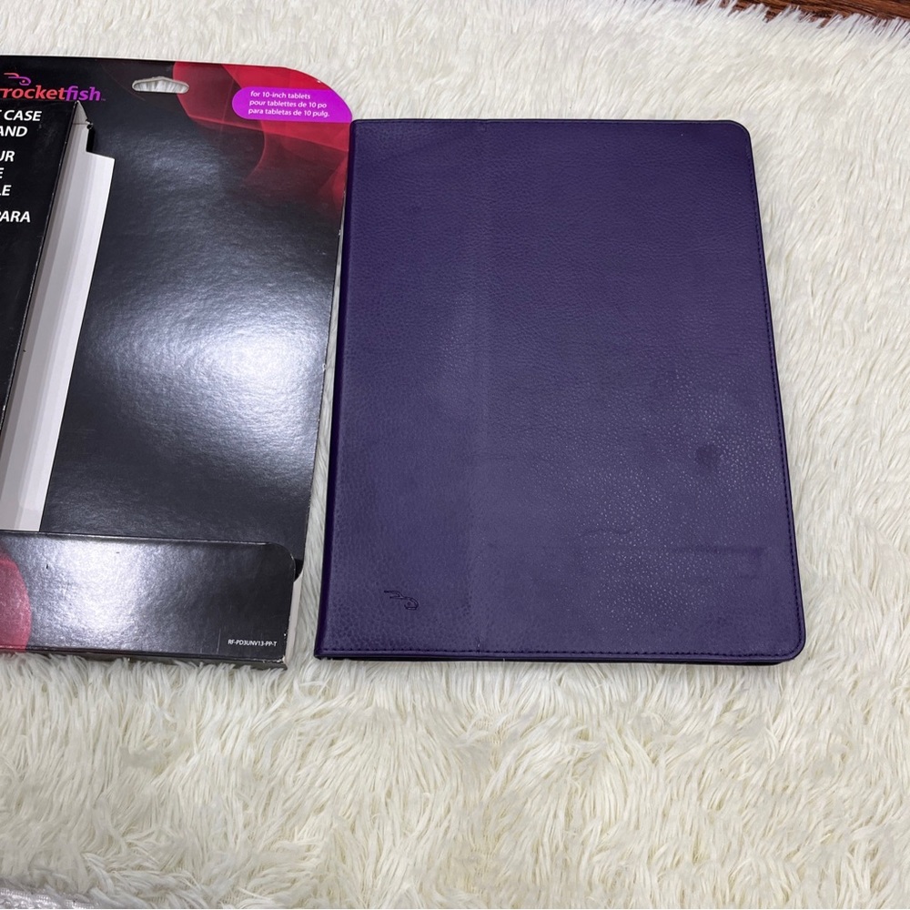 ROCKETFISH UNIVERSAL FOLIO CASE WITH STAND FOR 10-INCH TABLET - RF-PD3UNV13-PP-T